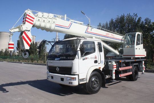 點(diǎn)擊查看詳細信息<br>標題：12-16噸汽車(chē)吊 閱讀次數：4496