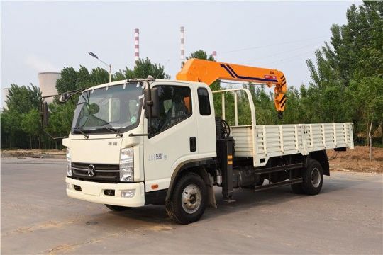 點(diǎn)擊查看詳細信息<br>標題：5噸凱馬隨車(chē)吊 閱讀次數：2689