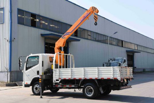 點(diǎn)擊查看詳細信息<br>標題：3.2噸凱馬藍牌隨車(chē)吊 閱讀次數：3118