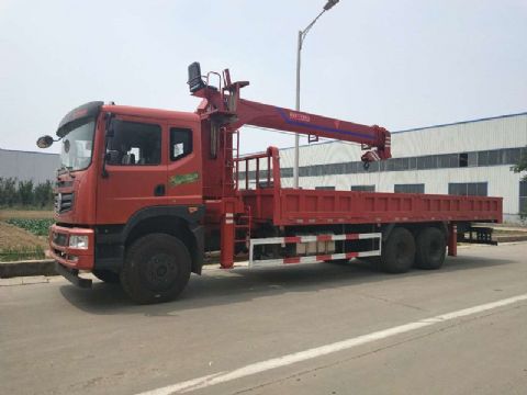 點(diǎn)擊查看詳細信息<br>標題：12噸東風(fēng)隨車(chē)吊 閱讀次數：2075