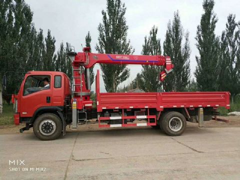 點(diǎn)擊查看詳細信息<br>標題：8噸東風(fēng)隨車(chē)吊 閱讀次數：2198