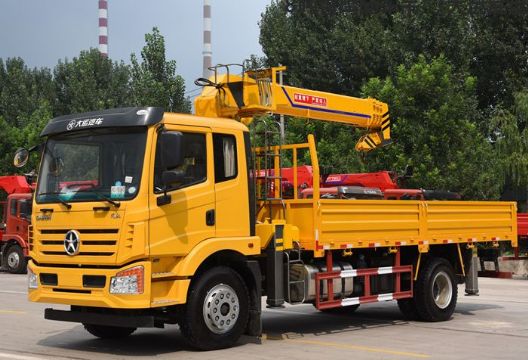 點(diǎn)擊查看詳細信息<br>標題：8噸大運隨車(chē)吊 閱讀次數：2162