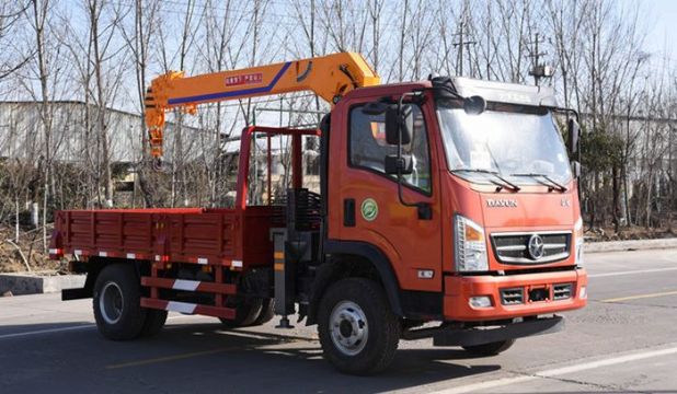 點(diǎn)擊查看詳細信息<br>標題：3.2噸大運隨車(chē)吊 閱讀次數：2215