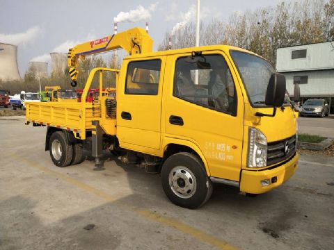 點(diǎn)擊查看詳細信息<br>標題：凱馬雙排隨車(chē)吊 閱讀次數：2285