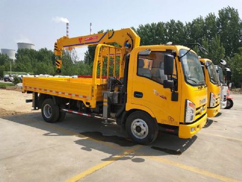 點(diǎn)擊查看詳細信息<br>標題：4噸唐駿隨車(chē)吊 閱讀次數：2251