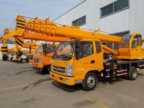 點(diǎn)擊查看詳細信息<br>標題：8噸凱馬汽車(chē)吊 閱讀次數：2346