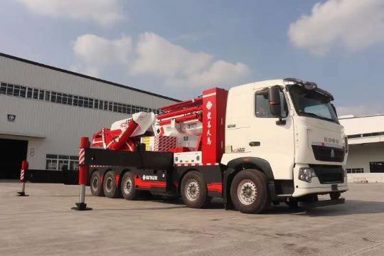 點(diǎn)擊查看詳細信息<br>標題：92噸折臂吊 閱讀次數：3822