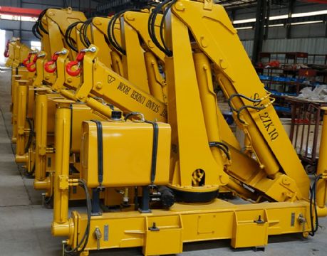 點(diǎn)擊查看詳細信息<br>標題：SQ3S3  3.2噸折臂吊 閱讀次數：2799